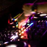 唐古-做你心上的人「足療店DJ-讓我做你心上的人」