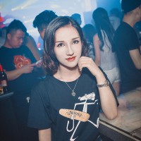 深港DJ舞曲：引領(lǐng)潮流、燃爆舞池！